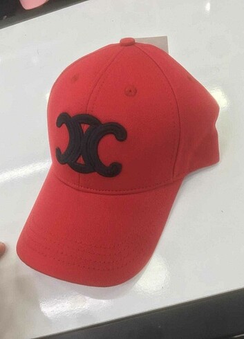 Celine Kırmızı Celine Şapka 