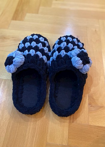 Siyah Gri Örgü El Yapımı Kadın Terlik - Görsel 4