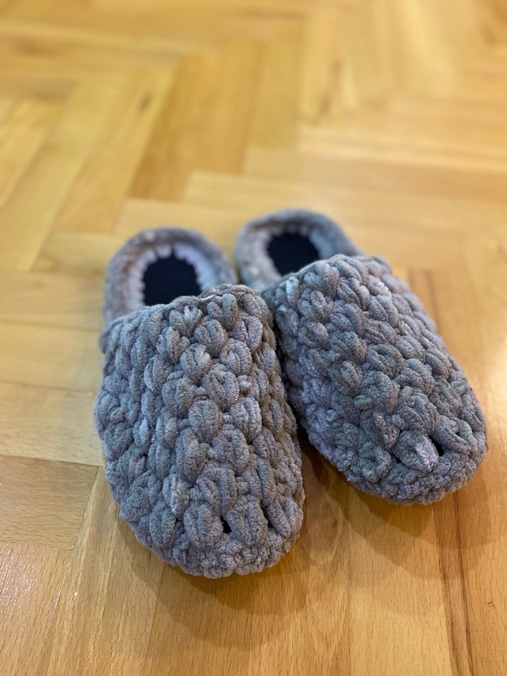 Gri Örgü Ev Terliği - Görsel 2