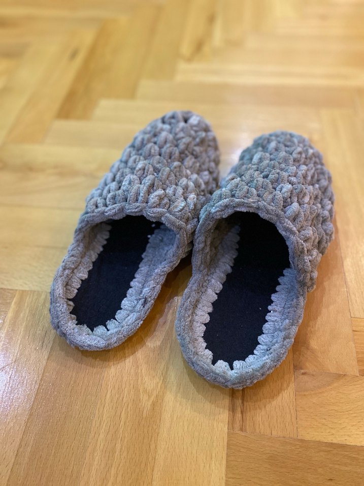 Gri Örgü Ev Terliği - Görsel 4