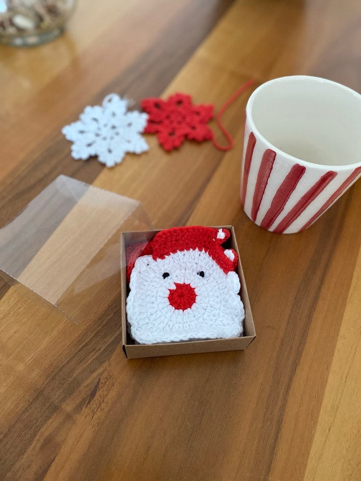 El Yapımı Noel Baba Temalı Bardak Altlıkları - Görsel 2