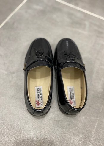 Erkek Çocuk Parlak Siyah Klasik Ayakkabı - Görsel 4