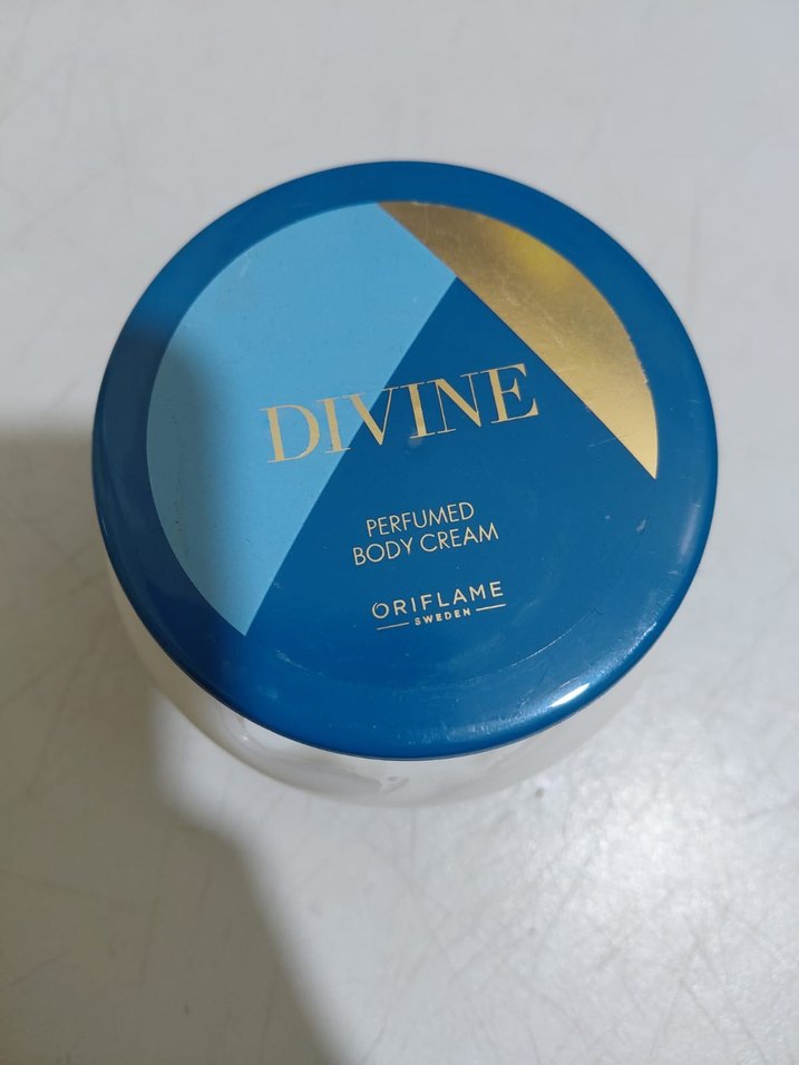 Divine ve Eclat Parfümlü Vücut Kremleri 250 ml adet fiat - Görsel 3