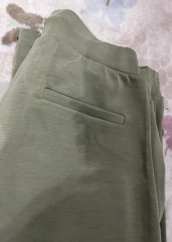 Kadın Haki Renkli Fermuarlı Salaş Eşofman Altı - Görsel 4