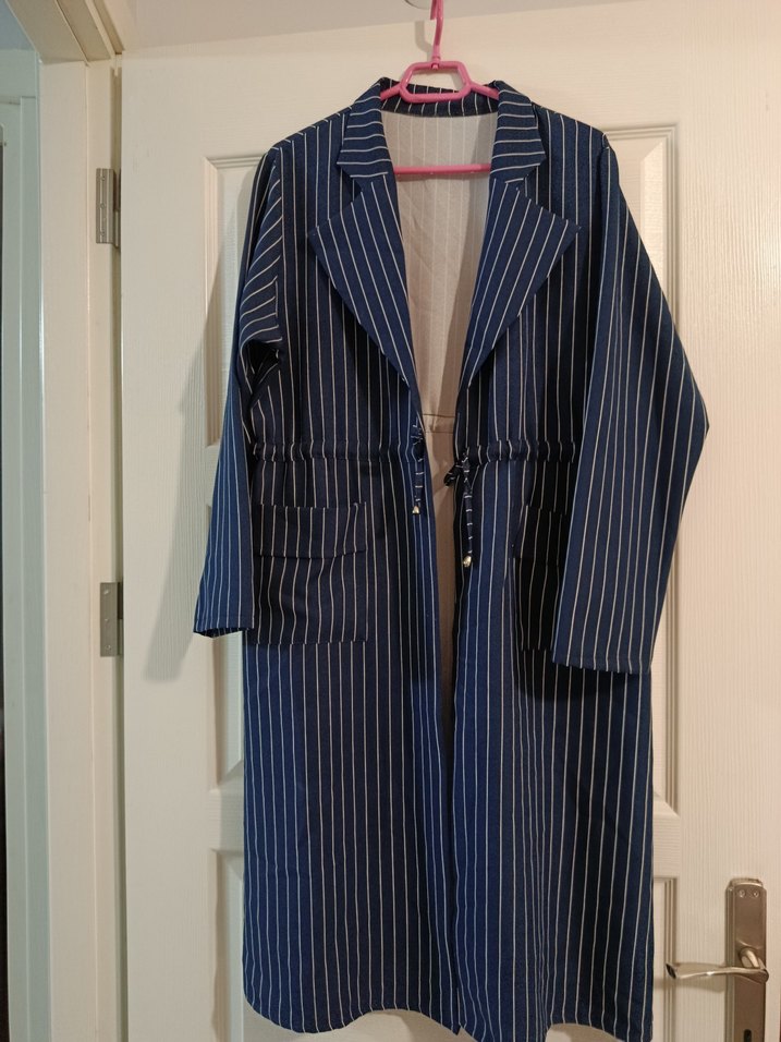 Düğmeli Çizgili Uzun Denim Ceket - Görsel 2