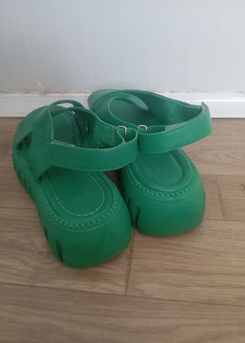 40 Beden Yeşil Platform Topuklu Kadın Sandalet