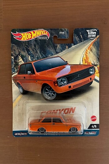 Hot wheels car culture volvo 142