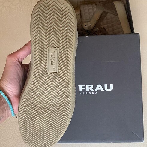 38 Beden Frau Sneakers