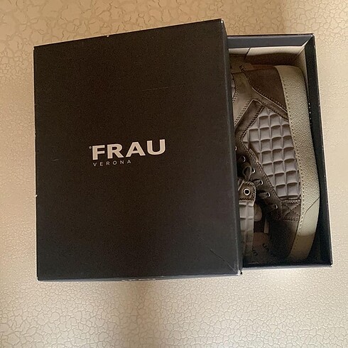 Frau Made in italy Frau Sneakers