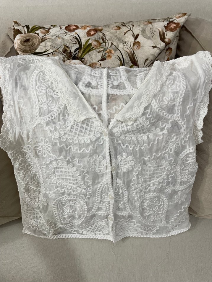 Dantel Detaylı Beyaz Bohem V Yaka Bluz - Görsel 4