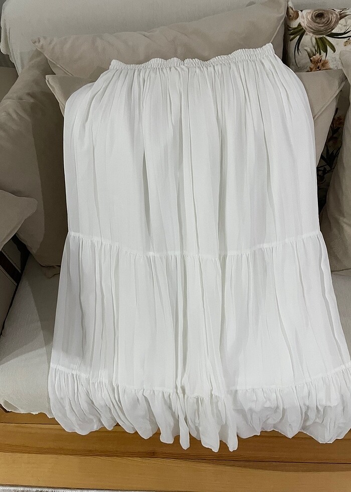 Beyaz pileli etek - Görsel 2