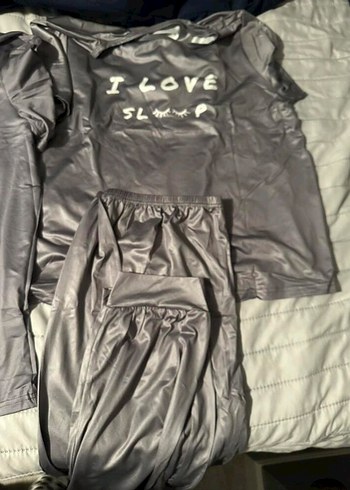 Diger Gri Baskılı Kadınva erkek Pijama Takımı - Görsel 5