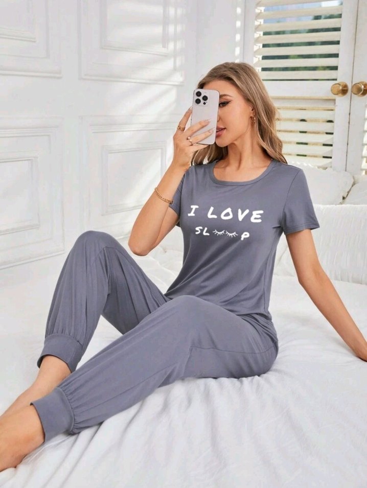 Diger Gri Baskılı Kadınva erkek Pijama Takımı - Görsel 3