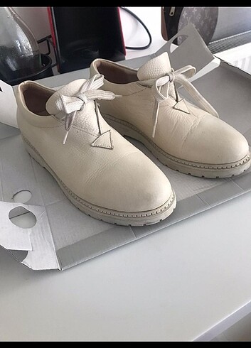 37 Beden Sneaker