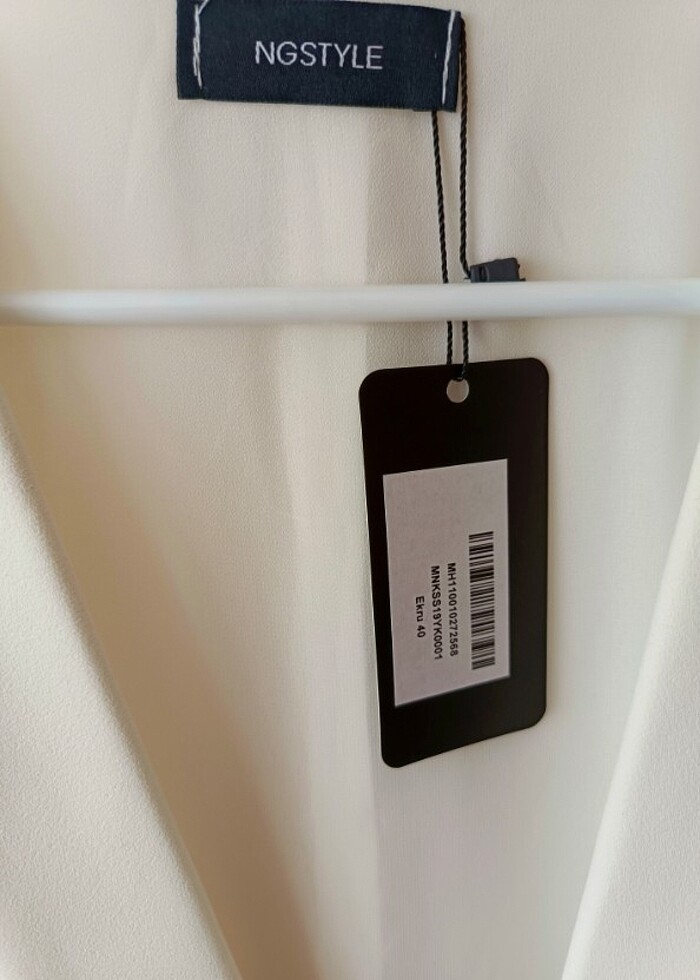 Beyaz yelek  - Görsel 2