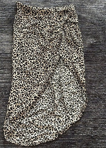 bershka leoparlı etek - Görsel 2