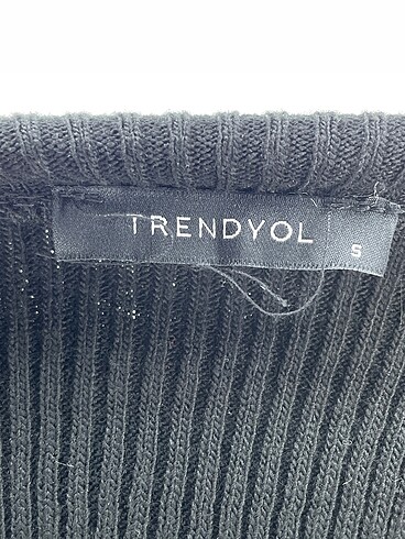 s Beden siyah Renk Trendyol & Milla Kazak / Triko %70 İndirimli.
