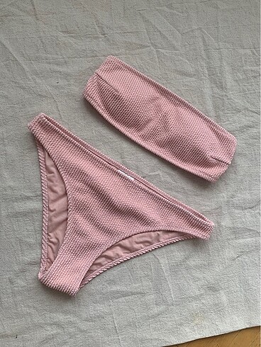 Pudra bikini takımı