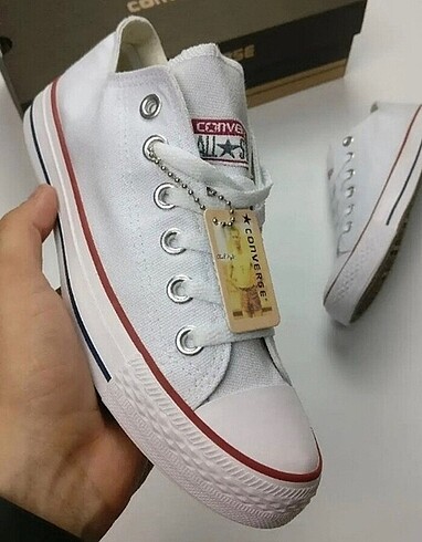 35 numra beyaz Converse