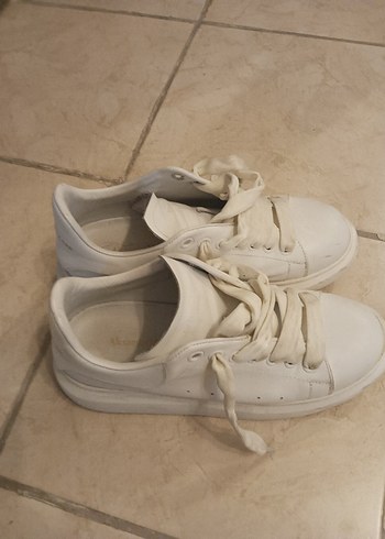 Beyaz Spor Ayakkabı - Görsel 4