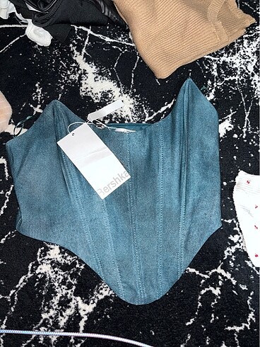 bershka crop