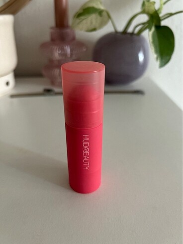 Huda Beauty Blush Stick