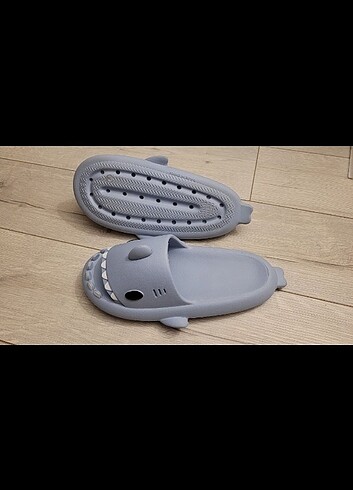 Shark slippers / köpekbalığı terlik 