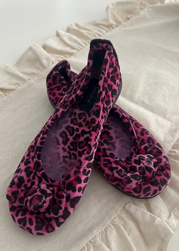 Nine West Leopar pembe desen ev ayakkabısı