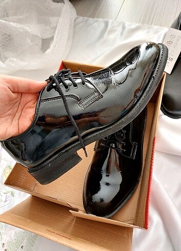 Erkek klasik ayakkabi. 1. Sınıf kalite 