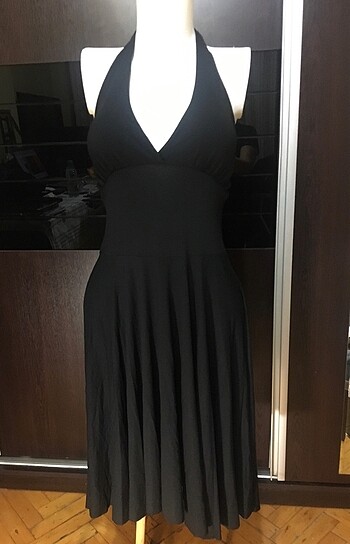 36 Beden siyah Renk Marliyn Monroe elbise.