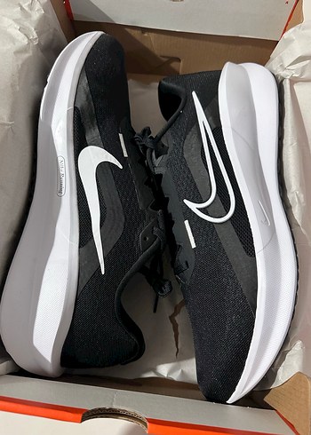 Nike Siyah Spor Ayakkabı 48 numara - Görsel 3