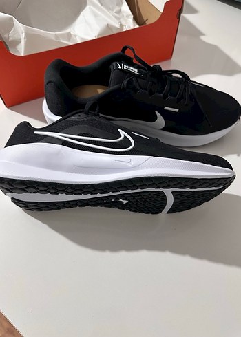Nike Siyah Spor Ayakkabı 48 numara - Görsel 4