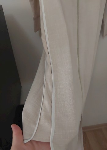 Bej Uzun Kollu Kadın trenckot - Görsel 4