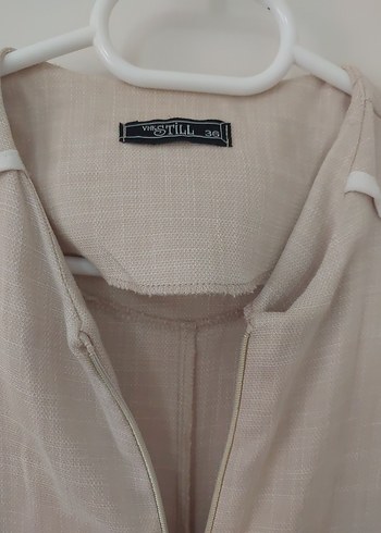 Bej Uzun Kollu Kadın trenckot - Görsel 3