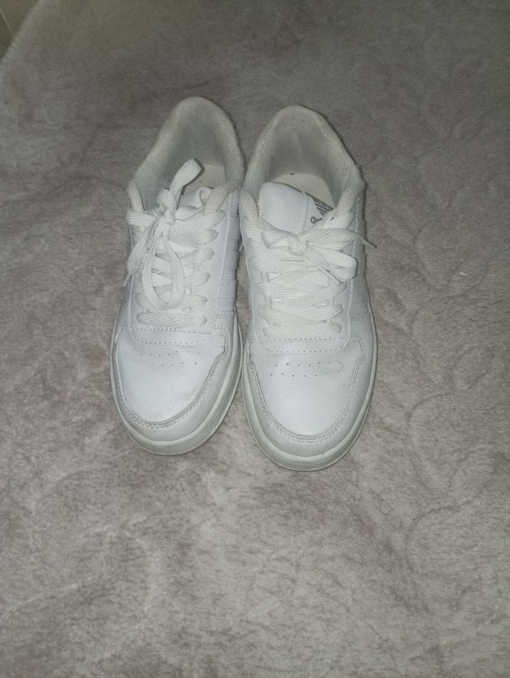 Beyaz Bağcıklı Kadın Spor Ayakkabı - Görsel 2