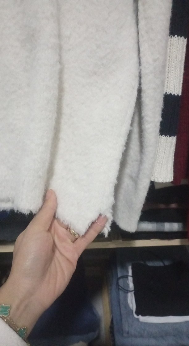 Beyaz Uzun Kollu Örgü Kadın Kazak - Görsel 3