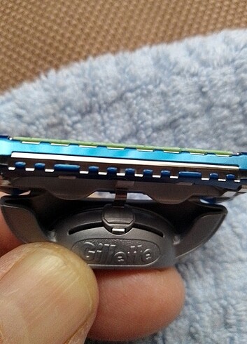 GİLLETTE MACH3 5 + DÜZELTME BIÇAKLI TRAŞ BIÇAĞI - Görsel 4