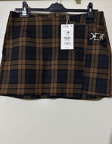 Bershka tokalı mini etek