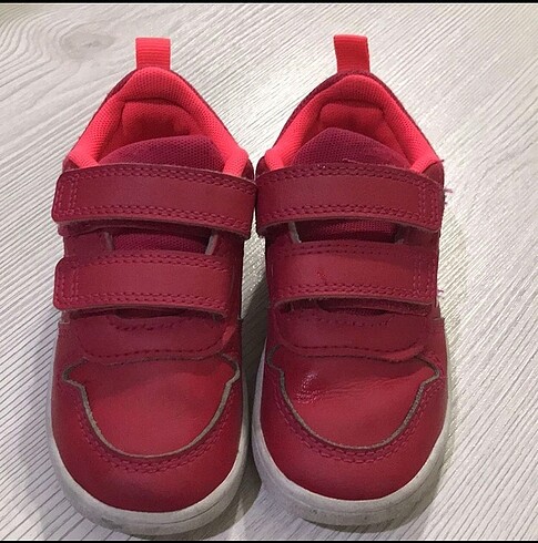 Adidas Adidas çocuk ayakkabı