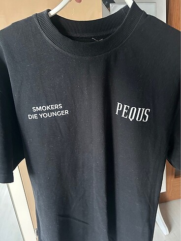 Pequs tisort