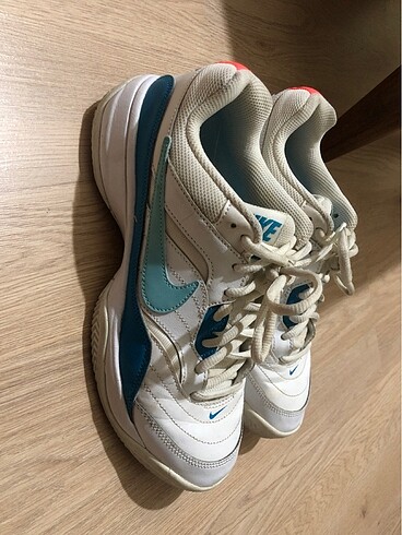 Nike spor ayakkabı