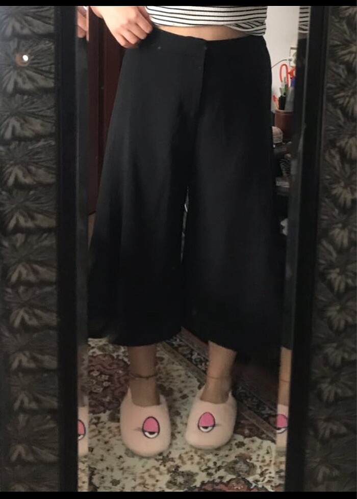 Zara Bermuda Kumaş Pantolon — görsel 2/4