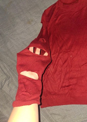 Kırmızı Boğazlı Kadın Kazak - Görsel 2