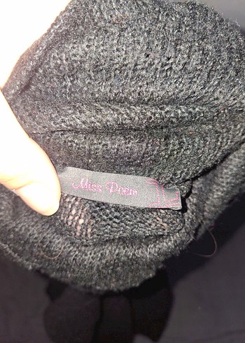 Siyah Boğazlı Kadın Triko Kazak - Görsel 2