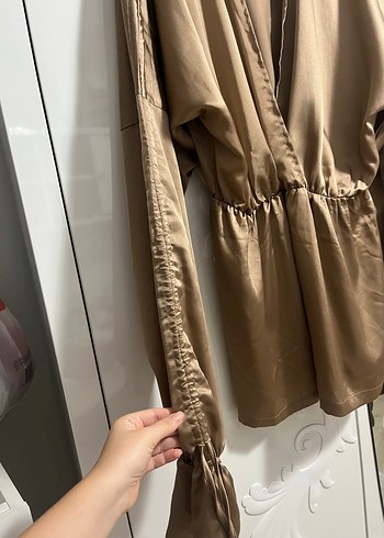 Bej Saten Kadın Şort Tulum - Görsel 2