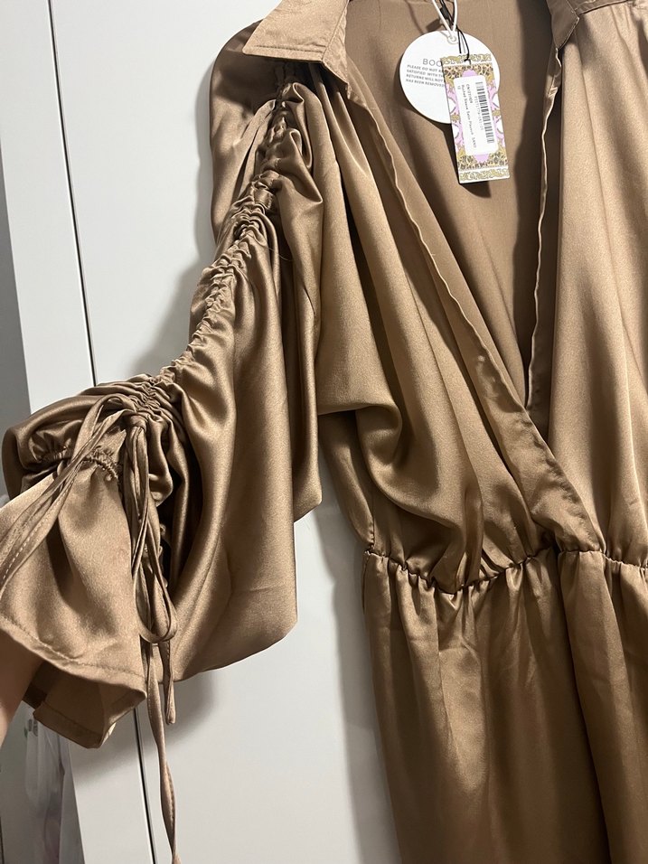 Bej Saten Kadın Şort Tulum - Görsel 3