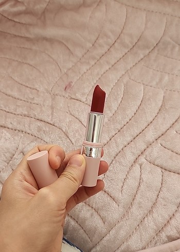 Avon Bordo Renkli Pastel Ruj