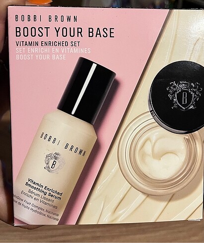 Bobbi Brown Vitamin Enriched Serum
