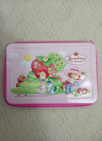  Beden Strawberry girl kalem kutusu 