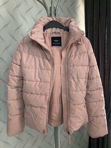 Mont Bershka